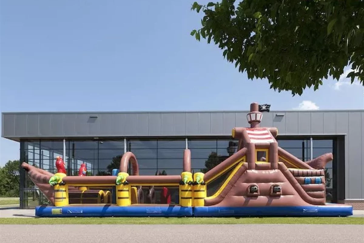 Hindernisparcours Eventszene